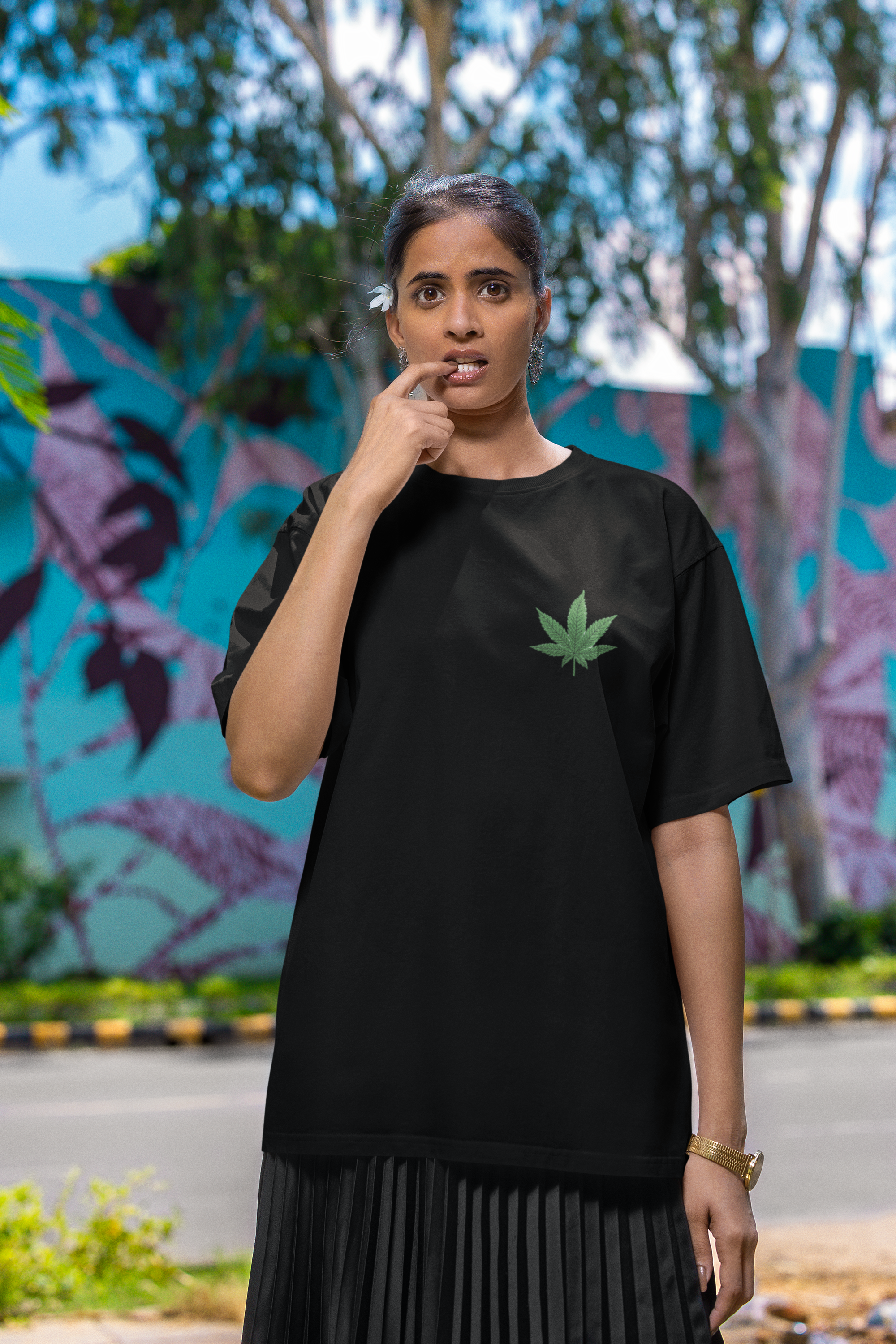 Green cannabis leaf Unisex Oversized Classic T-Shirt
