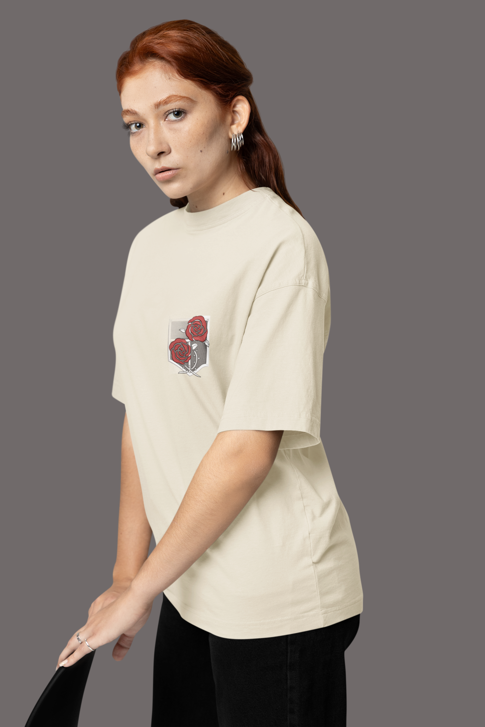 Shield Emblem With Two Stylized Red Roses Unisex Oversized Classic T-Shirt