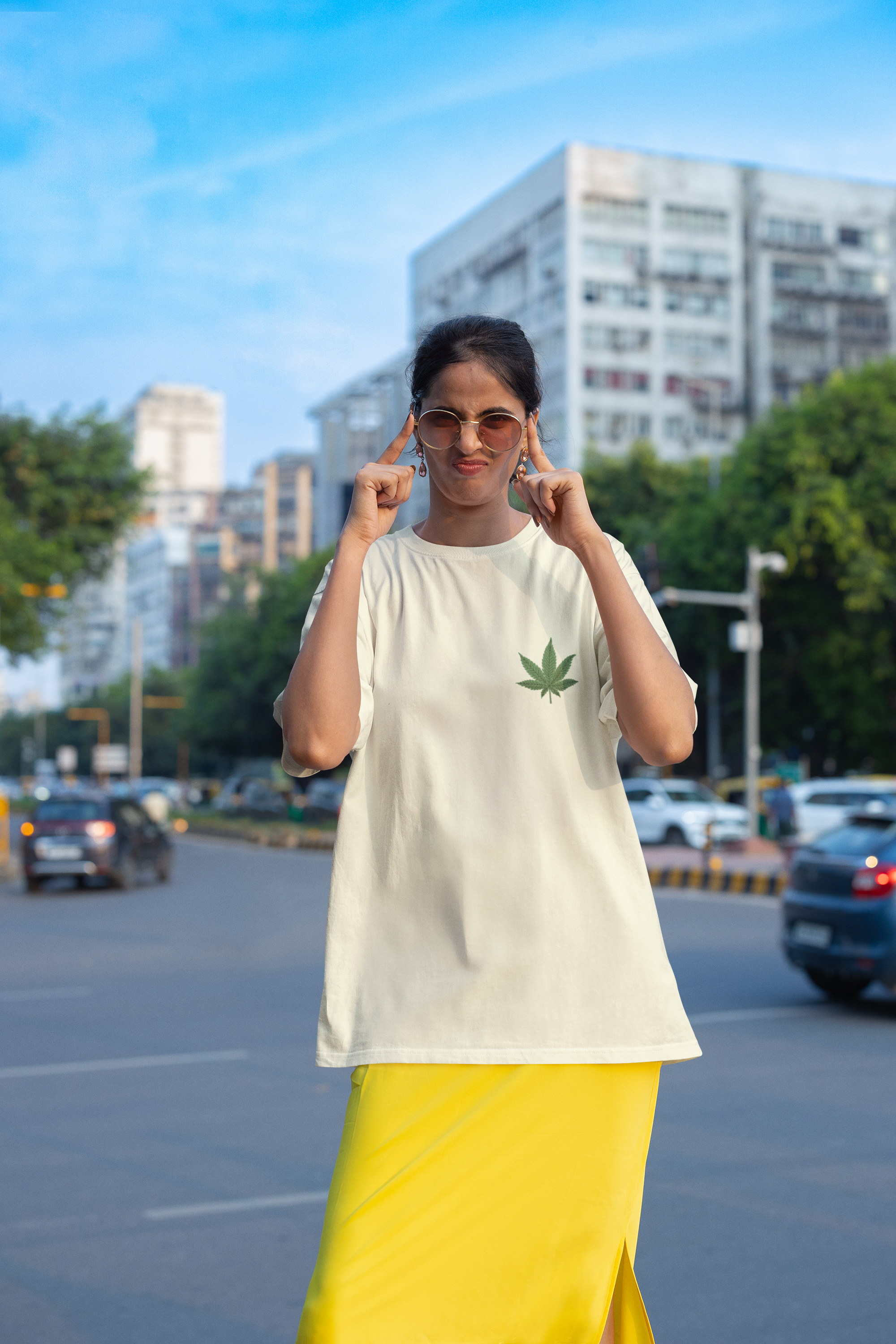 Green cannabis leaf Unisex Oversized Classic T-Shirt